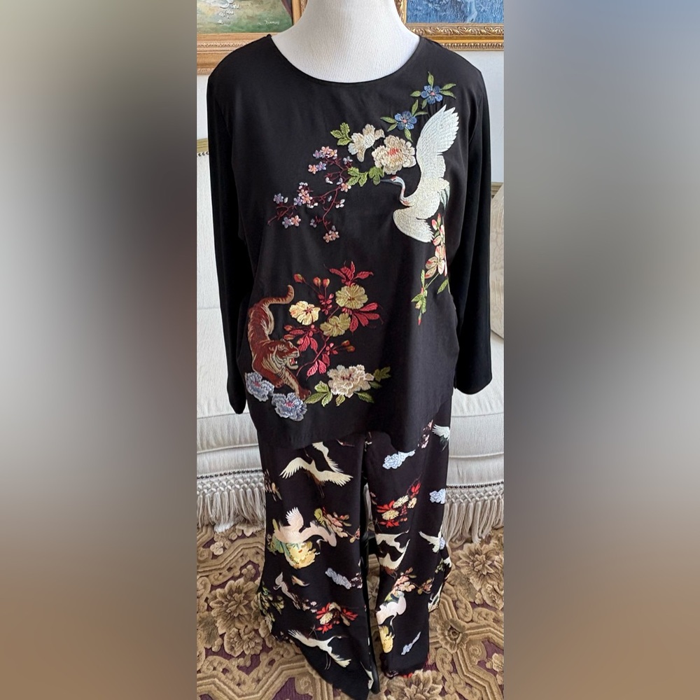 Embroidered Black Pantsuit with Floral and White Crane Design